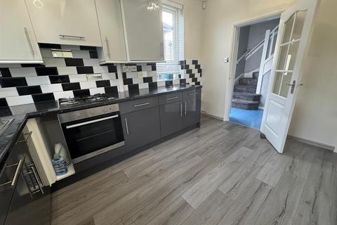 2 bedroom house to rent, Morgan Avenue, Sheffield