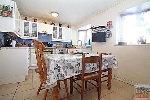 14 Quarry Spring, Harlow, CM20 3HP