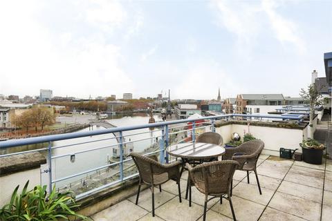 2 bedroom penthouse for sale, The Quays, Cumberland Road, Bristol, BS1