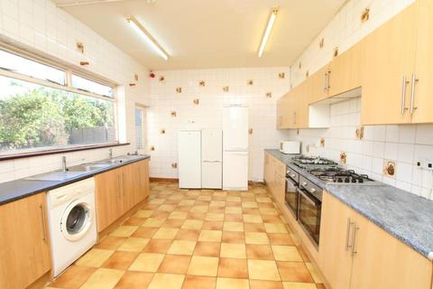 10 bedroom terraced house to rent, Cromwell Road, Bristol BS6