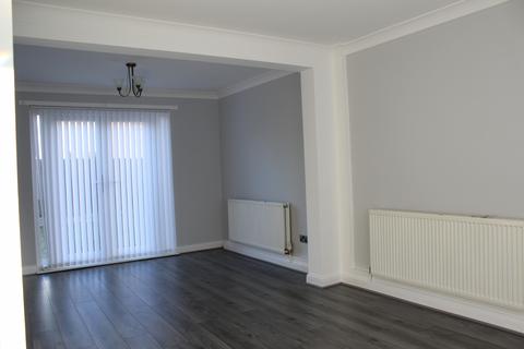 3 bedroom terraced house for sale, 3 Spur Close, L11