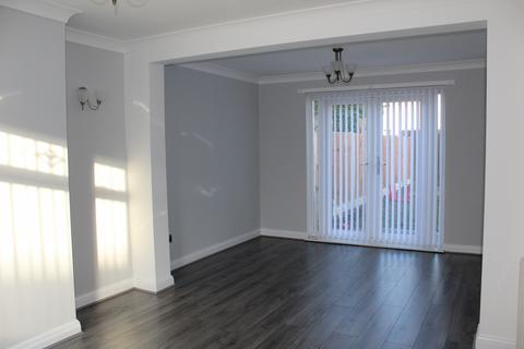 3 bedroom terraced house for sale, 3 Spur Close, L11