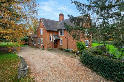 3 bedroom detached house for sale, Maidenhead Road, Berkshire RG40