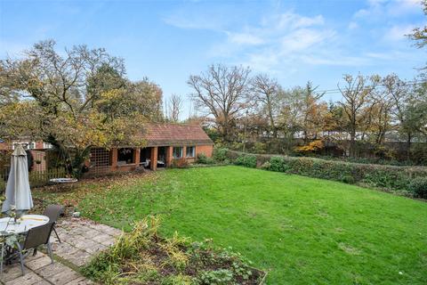 3 bedroom detached house for sale, Maidenhead Road, Berkshire RG40