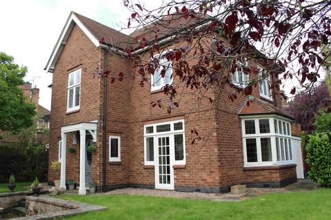 4 bedroom detached house to rent, West Bank Avenue, Derby DE22