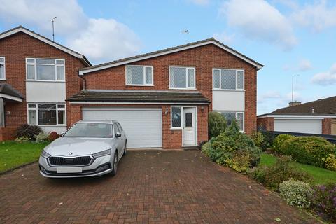 5 bedroom detached house for sale, Derling Drive, Raunds