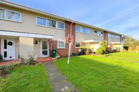 3 bedroom terraced house for sale, Grove Road, Shepperton, TW17