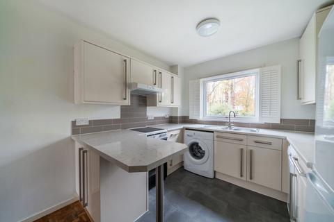 3 bedroom terraced house for sale, Grove Road, Shepperton, TW17