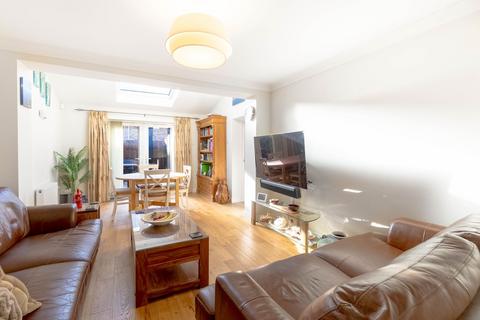 216 Lucerne Close, Cambridge, CB1 9SB