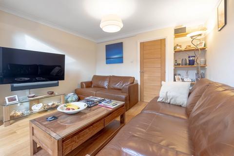 216 Lucerne Close, Cambridge, CB1 9SB