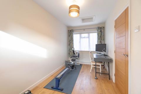 216 Lucerne Close, Cambridge, CB1 9SB
