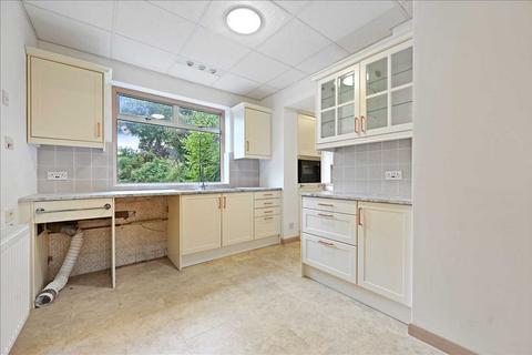11 Woodbury Drive, Sutton, SM2 5RA