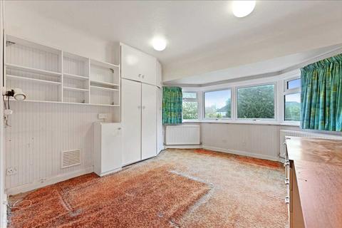 11 Woodbury Drive, Sutton, SM2 5RA