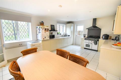 4 bedroom detached house for sale, Wild Herons, Hampshire RG27