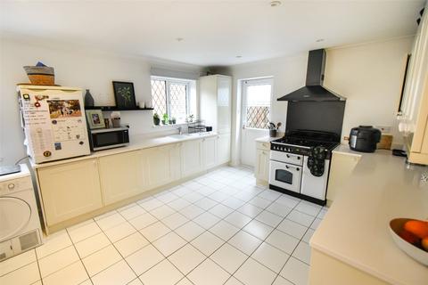 4 bedroom detached house for sale, Wild Herons, Hampshire RG27