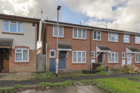 3 bedroom end of terrace house for sale, St. Andrews Close, Paddock Wood, Tonbridge