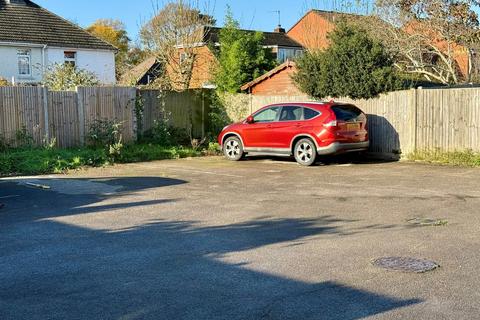 2 bedroom terraced house to rent, Ryecroft, Hampshire PO14