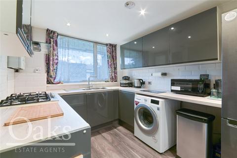 2 bedroom maisonette for sale, Longheath Gardens, Croydon