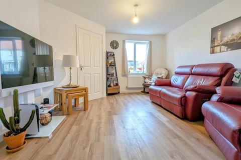 3 bedroom semi-detached house for sale, Tawny Mews, Lydney GL15