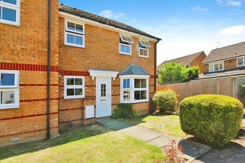 2 bedroom semi-detached house to rent, Lee Close, Stanstead Abbotts