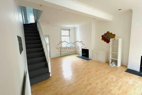 2 bedroom terraced house to rent, Raynham Avenue, London, N18 2BT