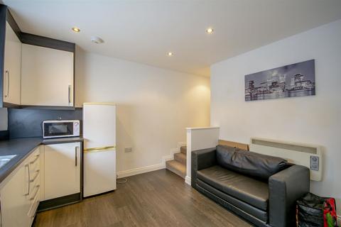 1 bedroom flat to rent, Carlton Hill, Carlton NG4