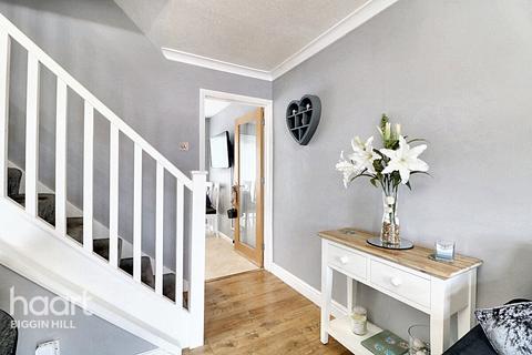 8 Challock Close, Biggin Hill, Westerham, TN16 3XP