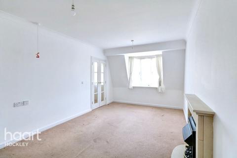 1 bedroom flat for sale, Roche Close, Rochford