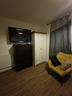 1 bedroom in a flat share to rent, James Smith Court, Dartford DA1