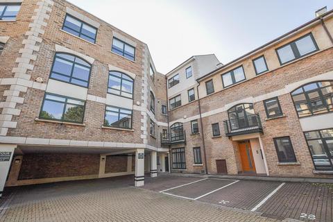 2 bedroom apartment to rent, Corner Hall, Hemel Hempstead