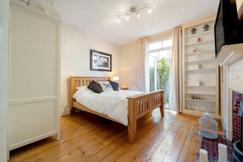 2 bedroom flat to rent, Klea Avenue, Abbeville Village, London, SW4