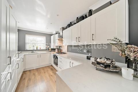 4 bedroom semi-detached house for sale, Katherine Close, Mill Hill, NW7