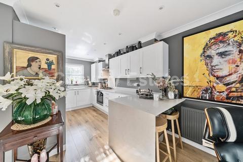 4 bedroom semi-detached house for sale, Katherine Close, Mill Hill, NW7