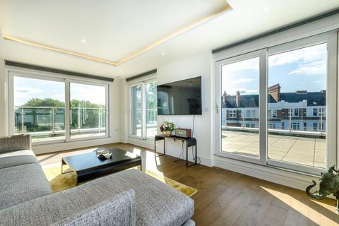 2 bedroom penthouse to rent, Oakhill Road, East Putney, London, SW15