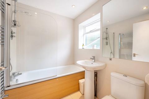 1 bedroom maisonette for sale, Chatsworth Road, Willesden Green, London, NW2