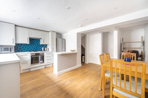 1 bedroom maisonette for sale, Chatsworth Road, Willesden Green, London, NW2