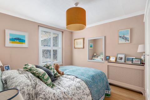 1 bedroom flat for sale, Raynham Road, Hammersmith W6