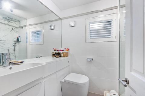 Basement Flat, 37 Raynham Road, London, W6 0HY