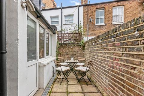 Basement Flat, 37 Raynham Road, London, W6 0HY
