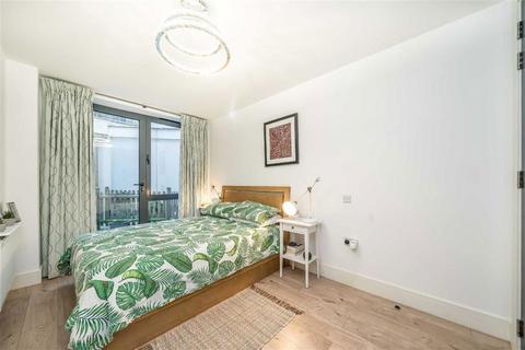 2 bedroom flat for sale, Dalberg Road, London SW2