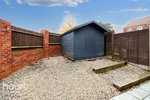 3 bedroom end of terrace house to rent, Halcrow Avenue, Dartford