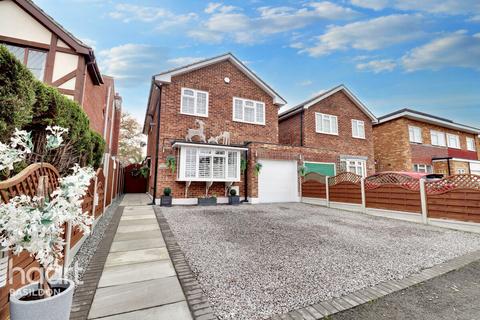 4 bedroom detached house for sale, Kelly Road, Basildon