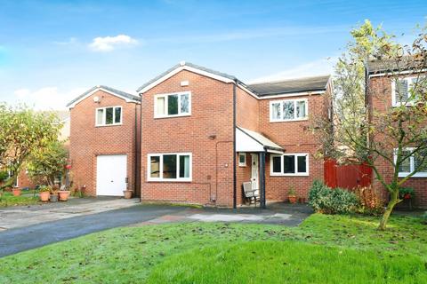 Almond Drive, Sale M33