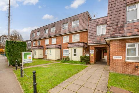 1 bedroom flat for sale, Straight Bit, Flackwell Heath, HP10