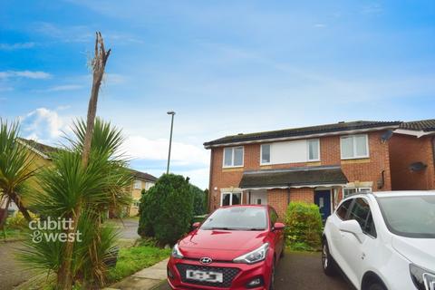 2 bedroom end of terrace house to rent, Chelmsford Close Sutton SM2