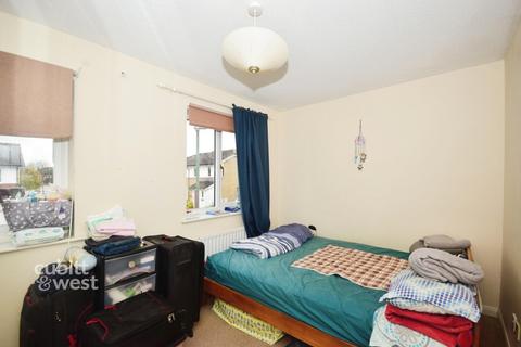 2 bedroom end of terrace house to rent, Chelmsford Close Sutton SM2