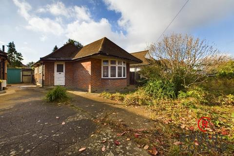 2 bedroom detached house for sale, Cannonbury Avenue, Pinner, HA5