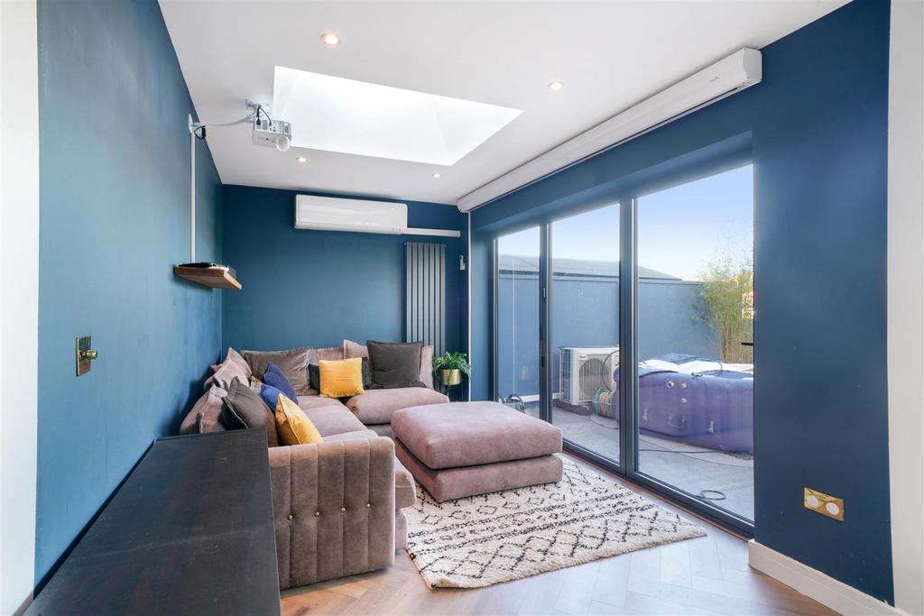 Rear Extension.jpg