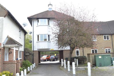 1 bedroom flat to rent, STANWAY