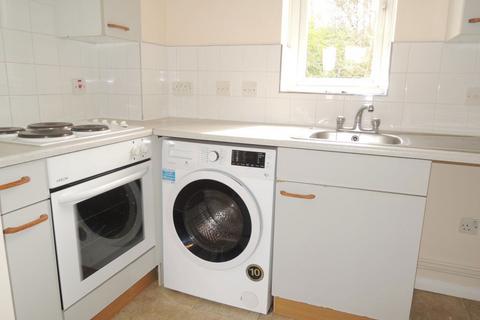 1 bedroom flat to rent, STANWAY